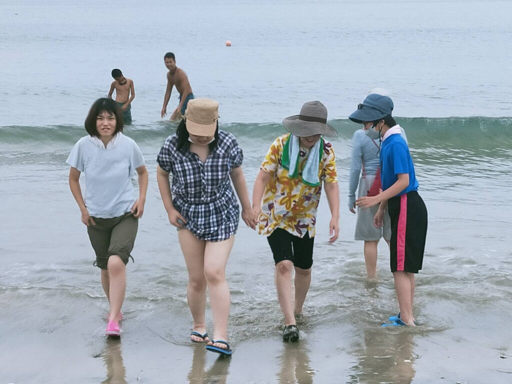 大島・小田の浜へ海水浴